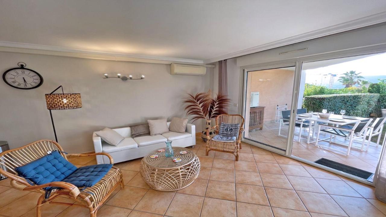 Appartement Les Pins Bleus A8 Sainte-Maxime Bagian luar foto