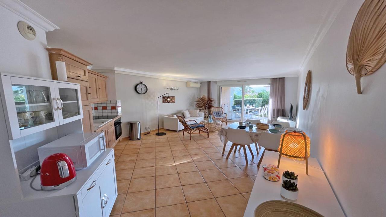 Appartement Les Pins Bleus A8 Sainte-Maxime Bagian luar foto