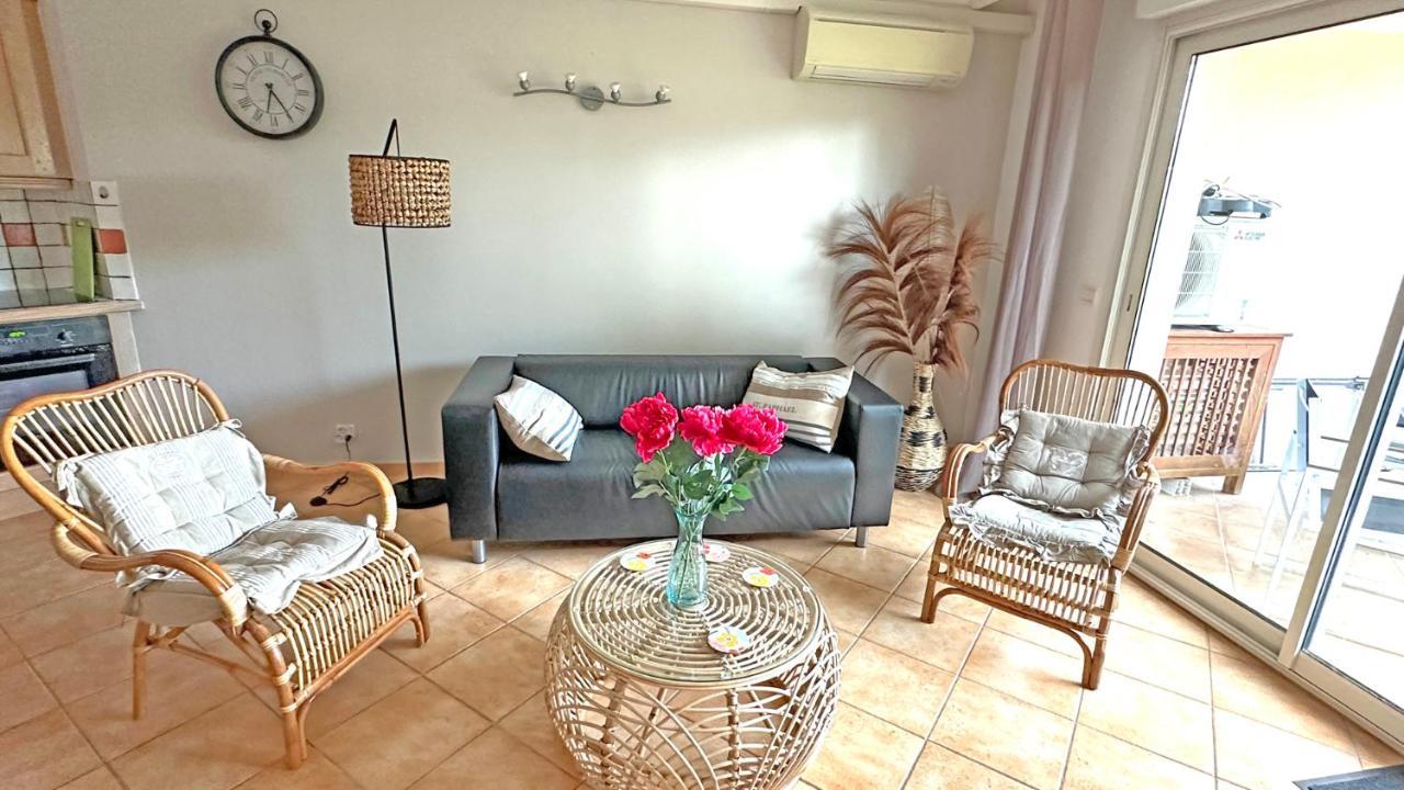Appartement Les Pins Bleus A8 Sainte-Maxime Bagian luar foto