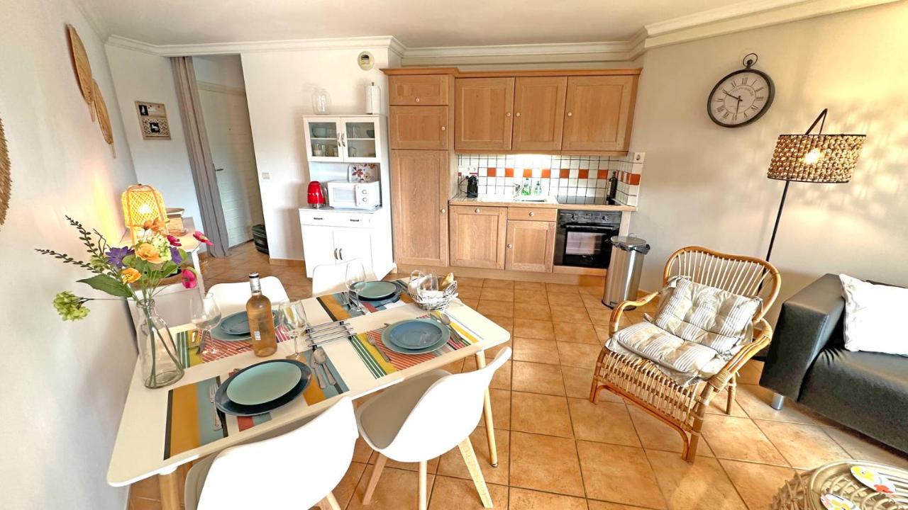 Appartement Les Pins Bleus A8 Sainte-Maxime Bagian luar foto