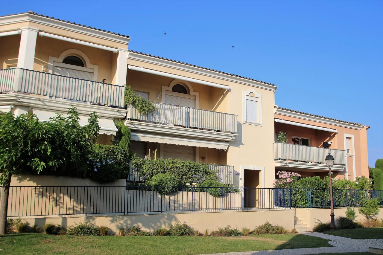 Appartement Les Pins Bleus A8 Sainte-Maxime Bagian luar foto