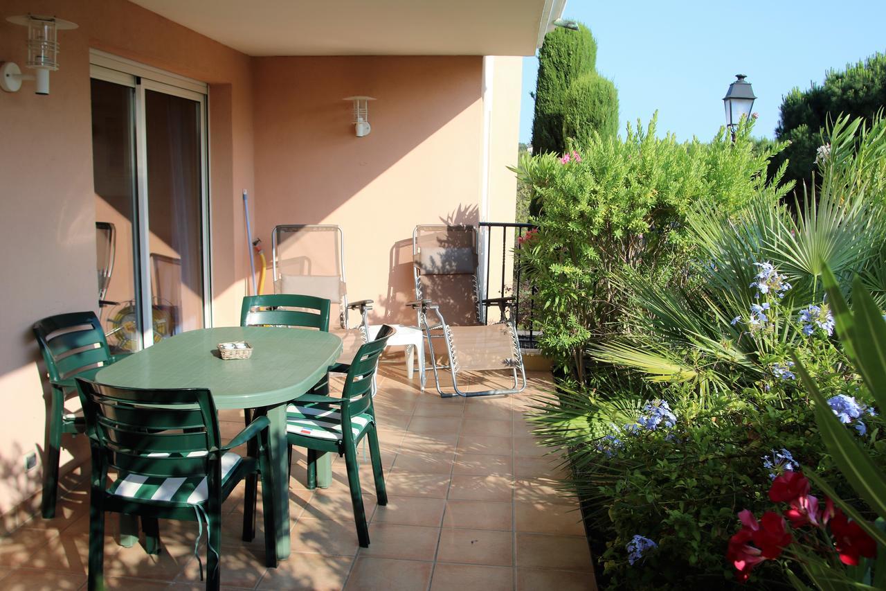 Appartement Les Pins Bleus A8 Sainte-Maxime Bagian luar foto